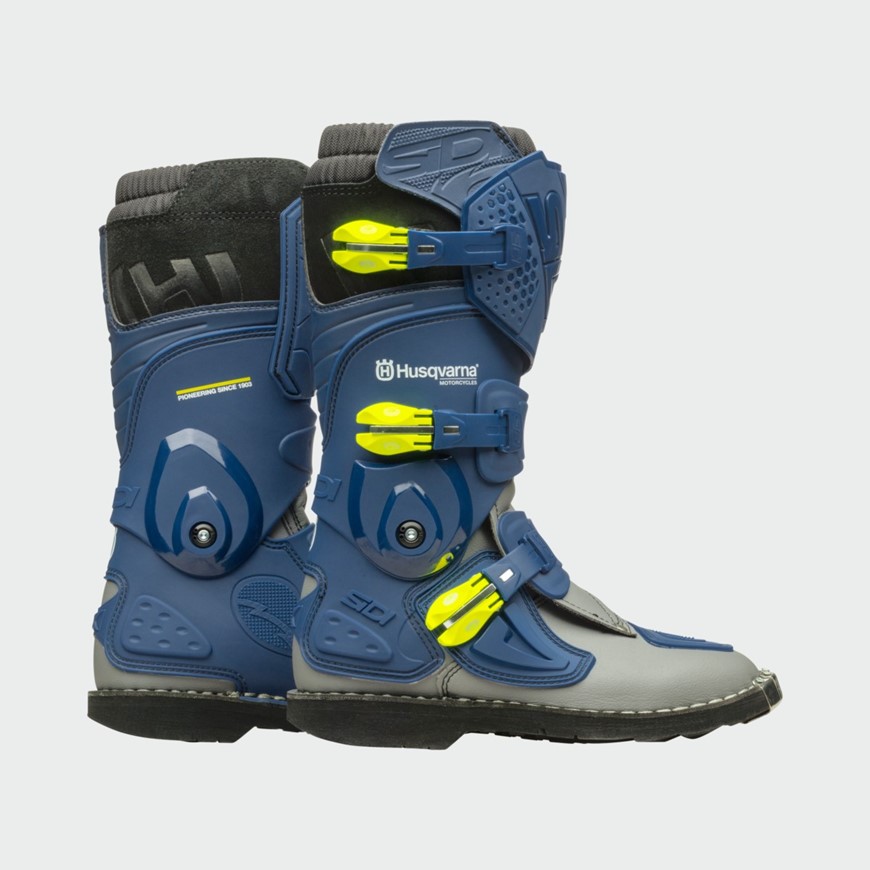 PHO_HS_90_VS_45470-3HS199830X-KIDS-FLAME-BOOTS-SEITE_#SALL_#AWSG_#V1.jpg